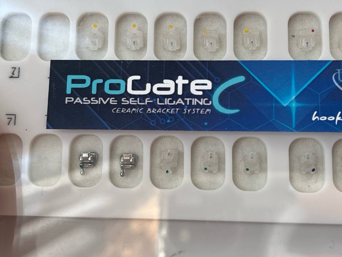 Брекети керамічні Pro Gate C Roth 022 гачок 3,4,5 USOP (USA) (верхня щелепа)